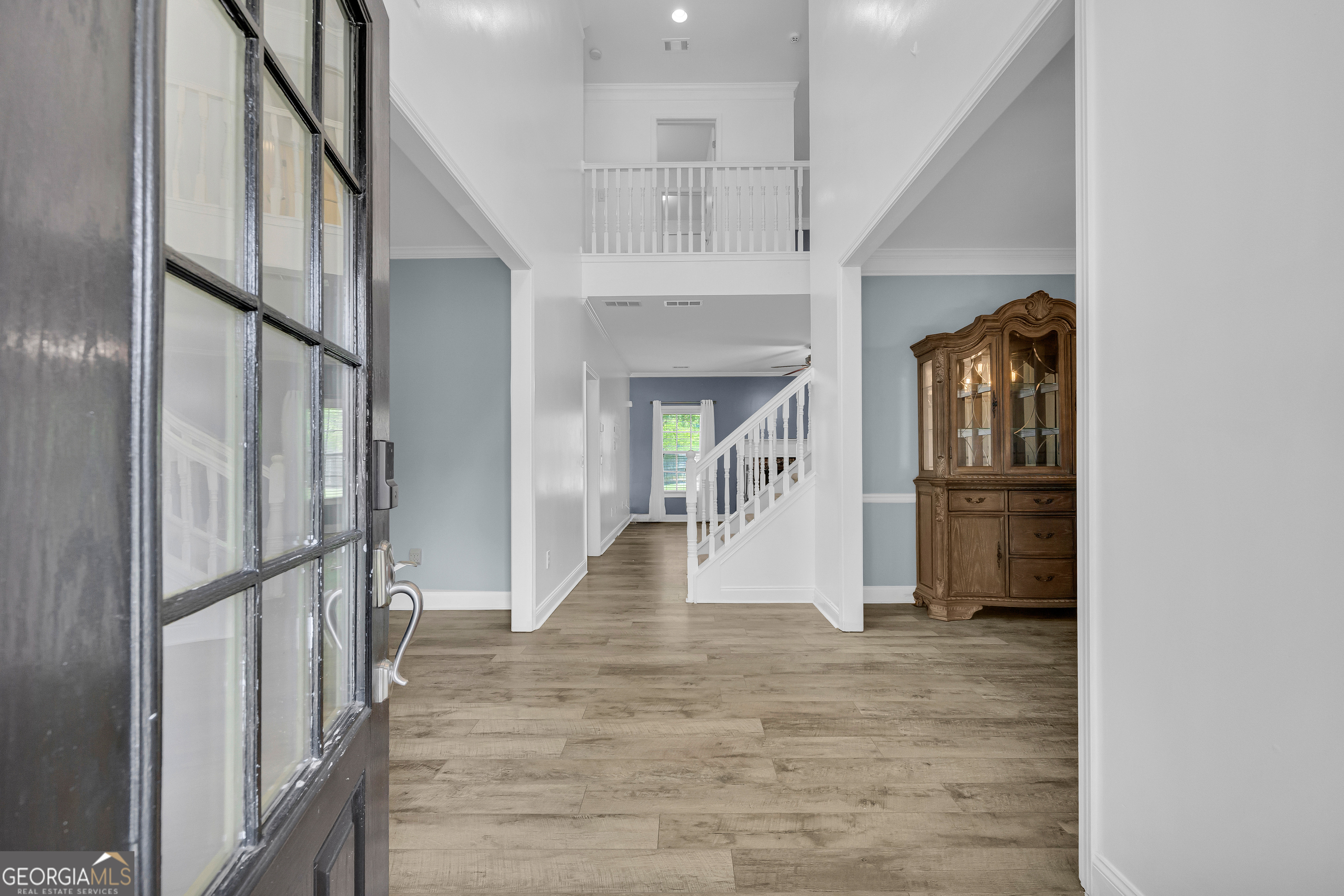 1729 Lakeland Lane