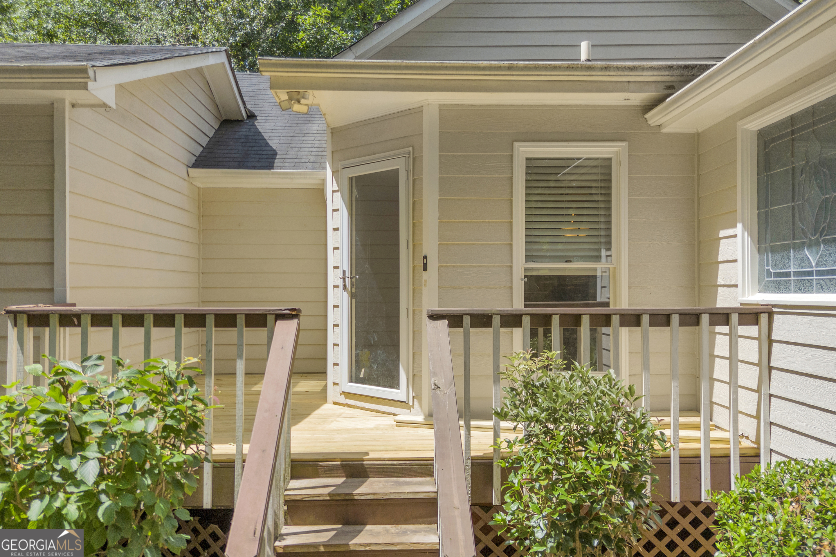 115 S Arcadia Dr