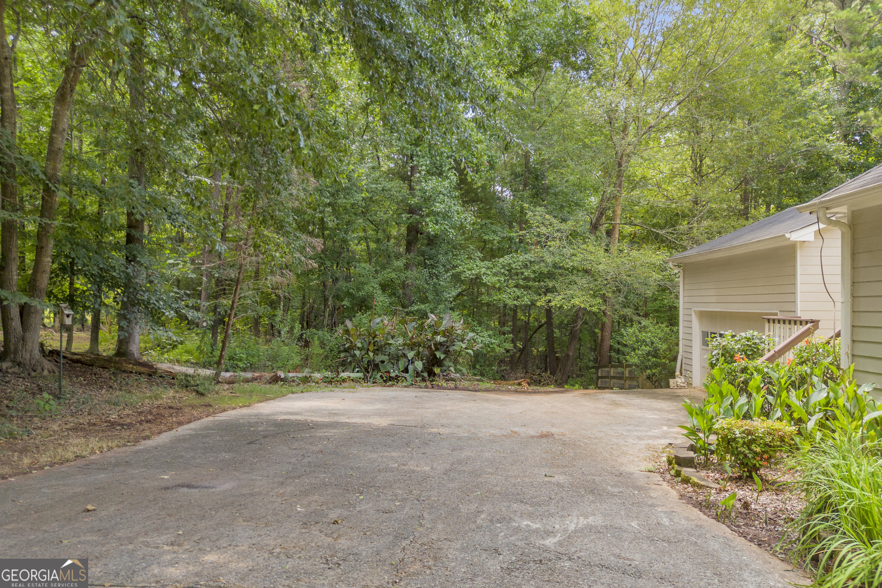 115 S Arcadia Dr