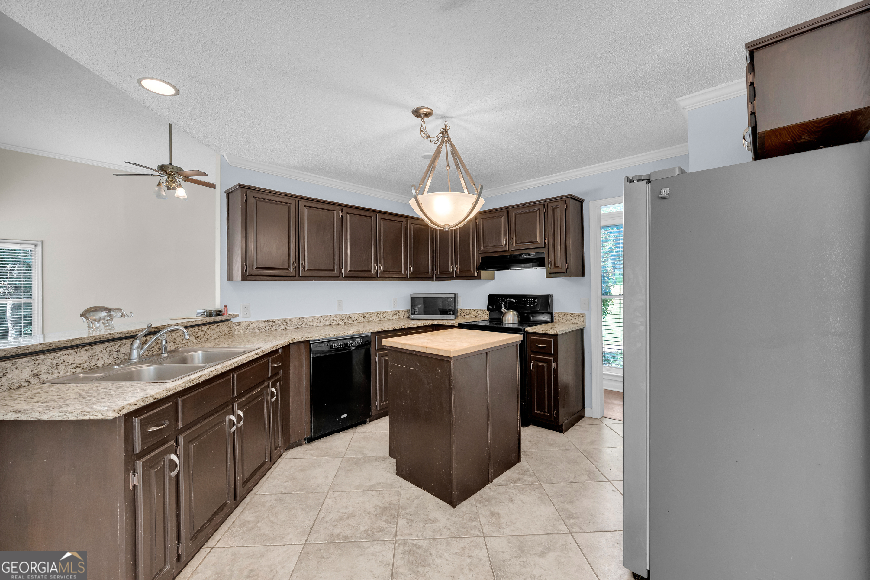115 S Arcadia Dr