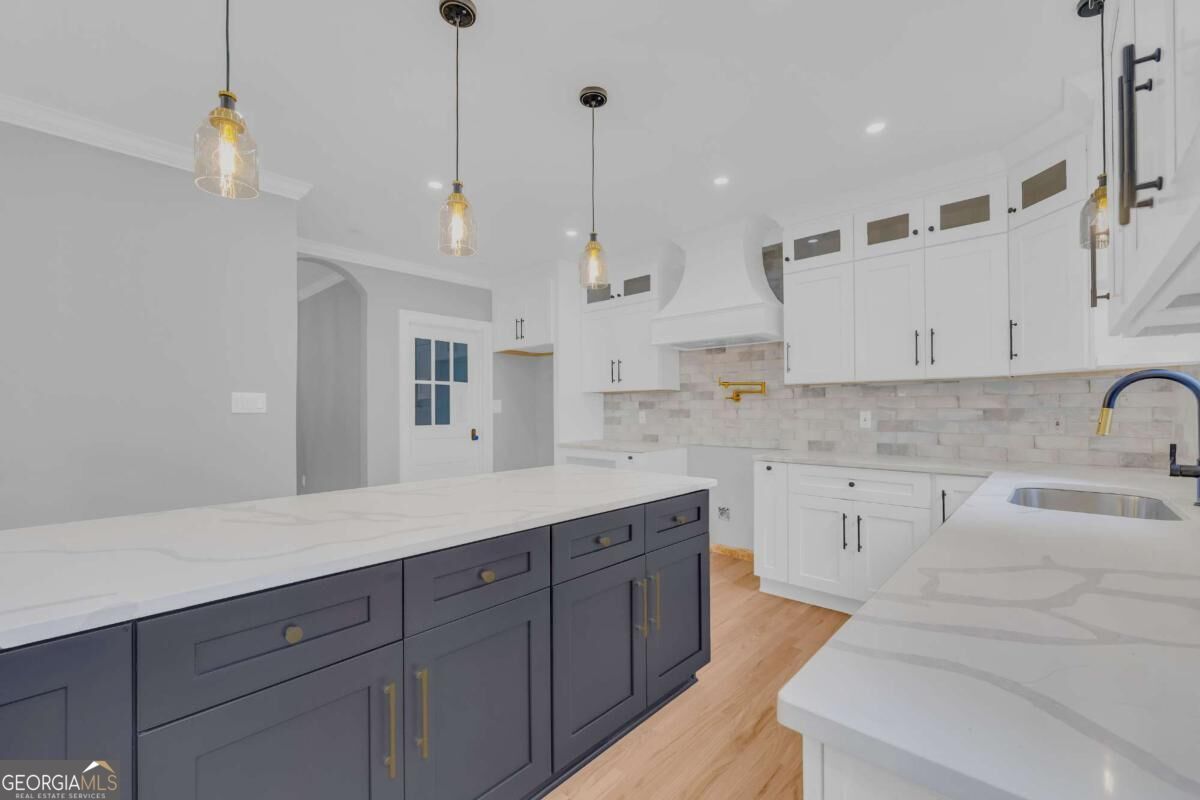 590 Highland Avenue