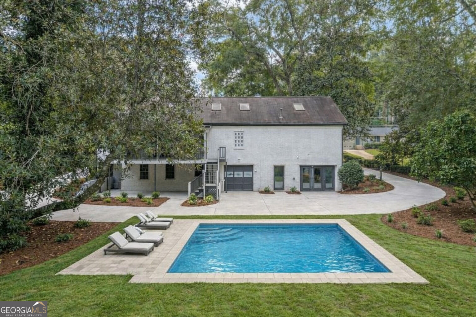 590 Highland Avenue