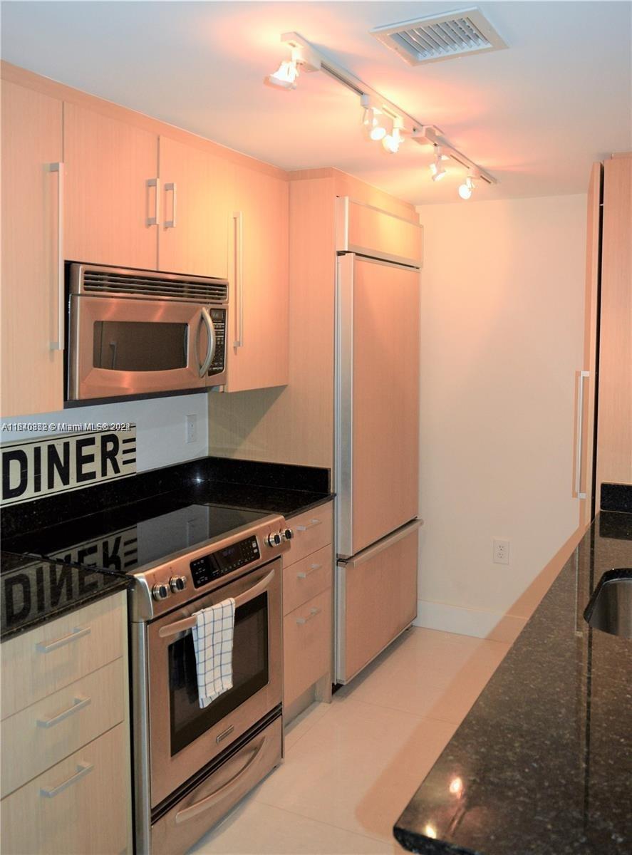 10275 Collins Ave # 1420