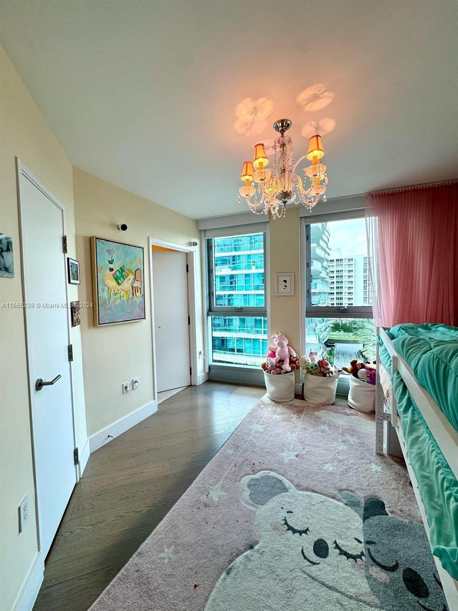 9401 Collins Ave # 702