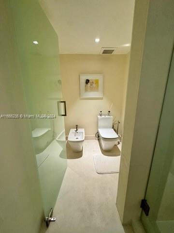 9401 Collins Ave # 702