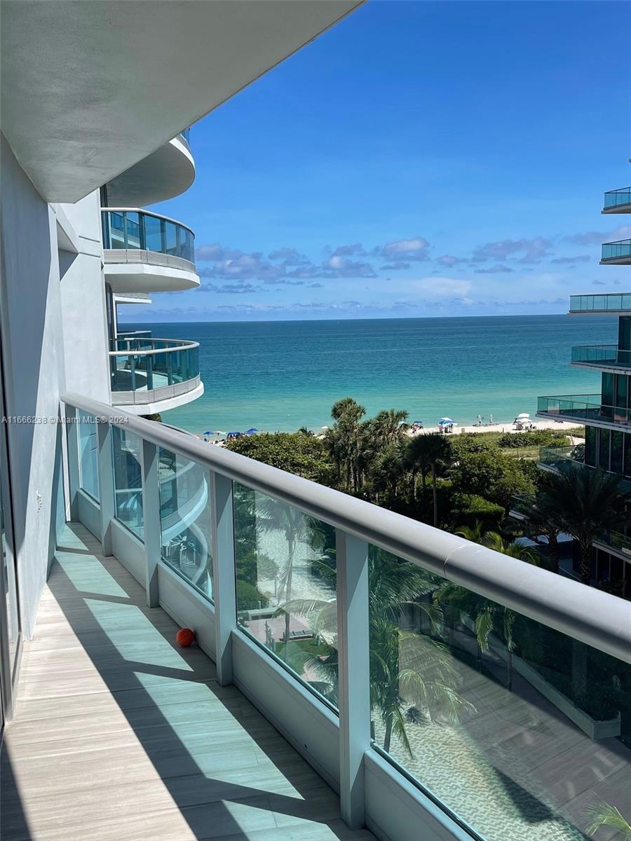 9401 Collins Ave # 702