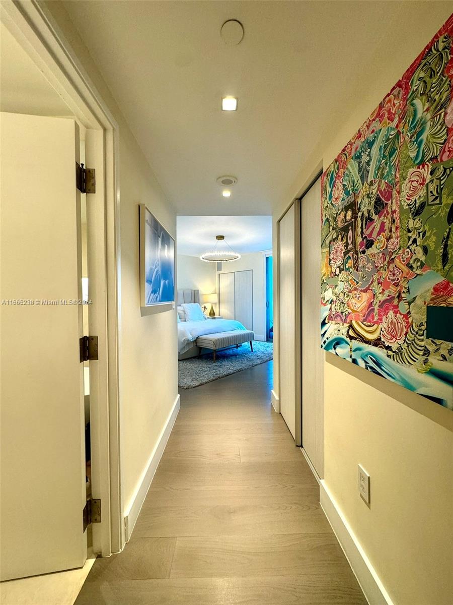 9401 Collins Ave # 702