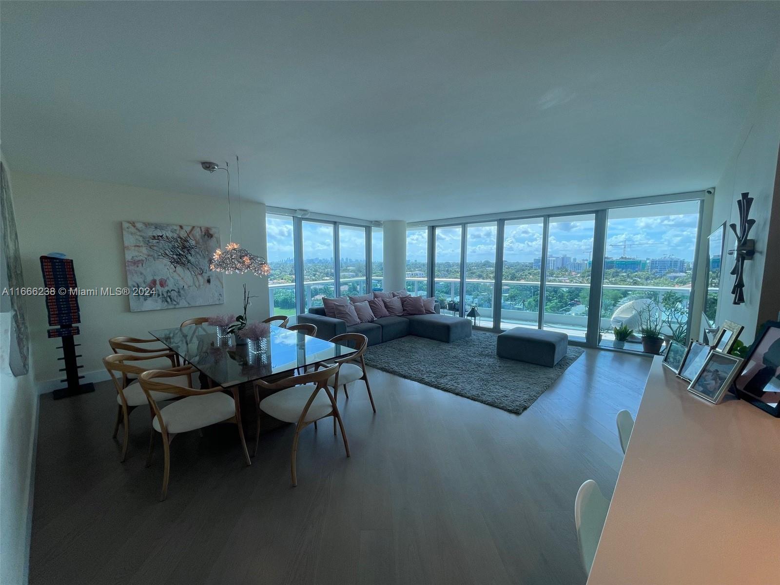 9401 Collins Ave # 702