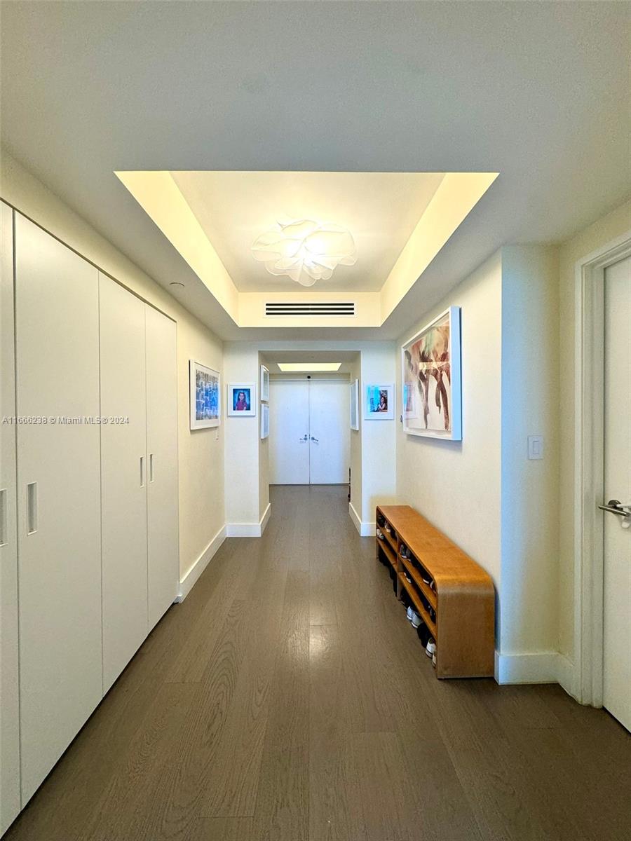 9401 Collins Ave # 702