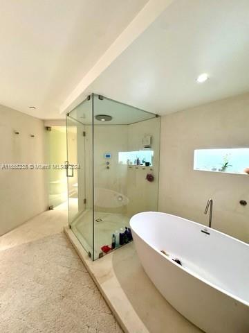 9401 Collins Ave # 702