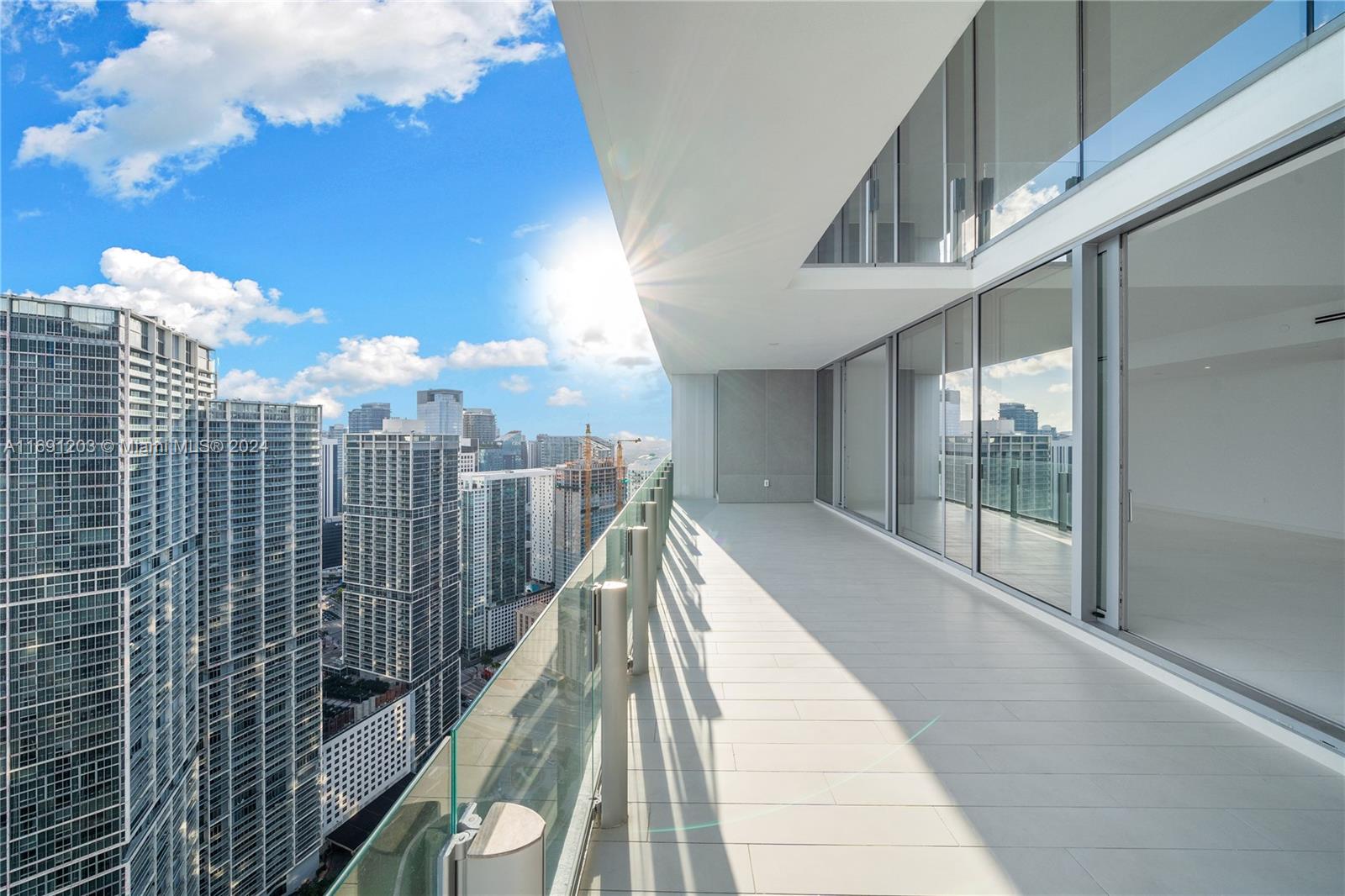 300 Biscayne Blvd Way Unit: 4802 DUPLEX