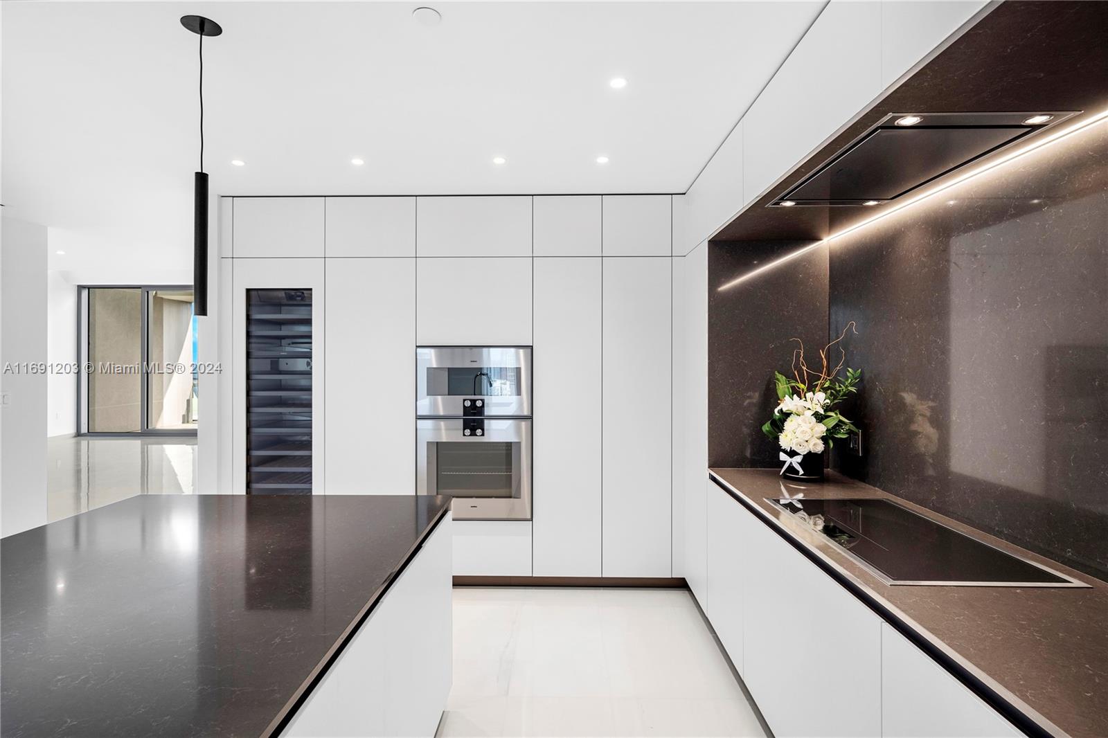 300 Biscayne Blvd Way Unit: 4802 DUPLEX