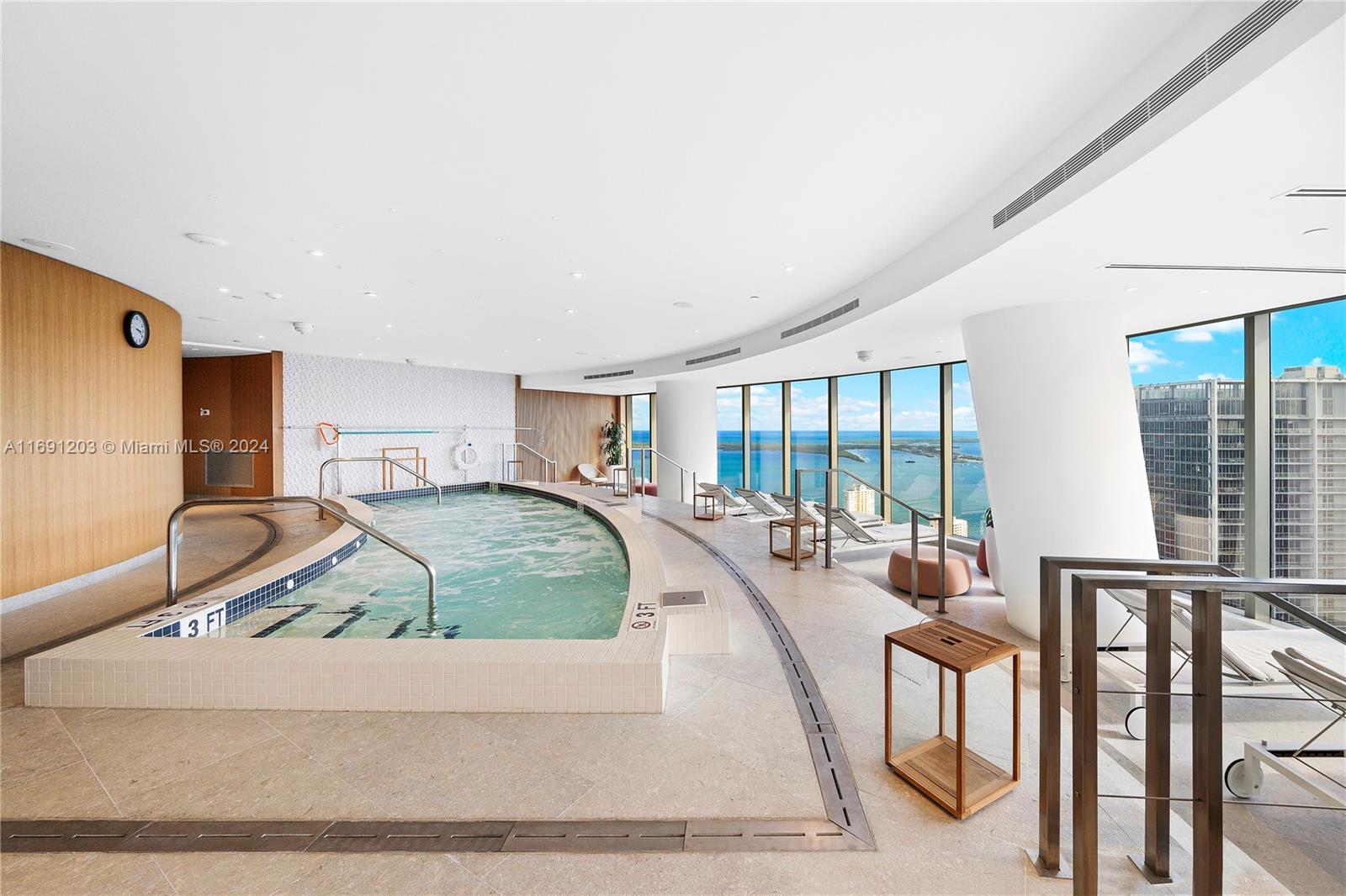 300 Biscayne Blvd Way Unit: 4802 DUPLEX