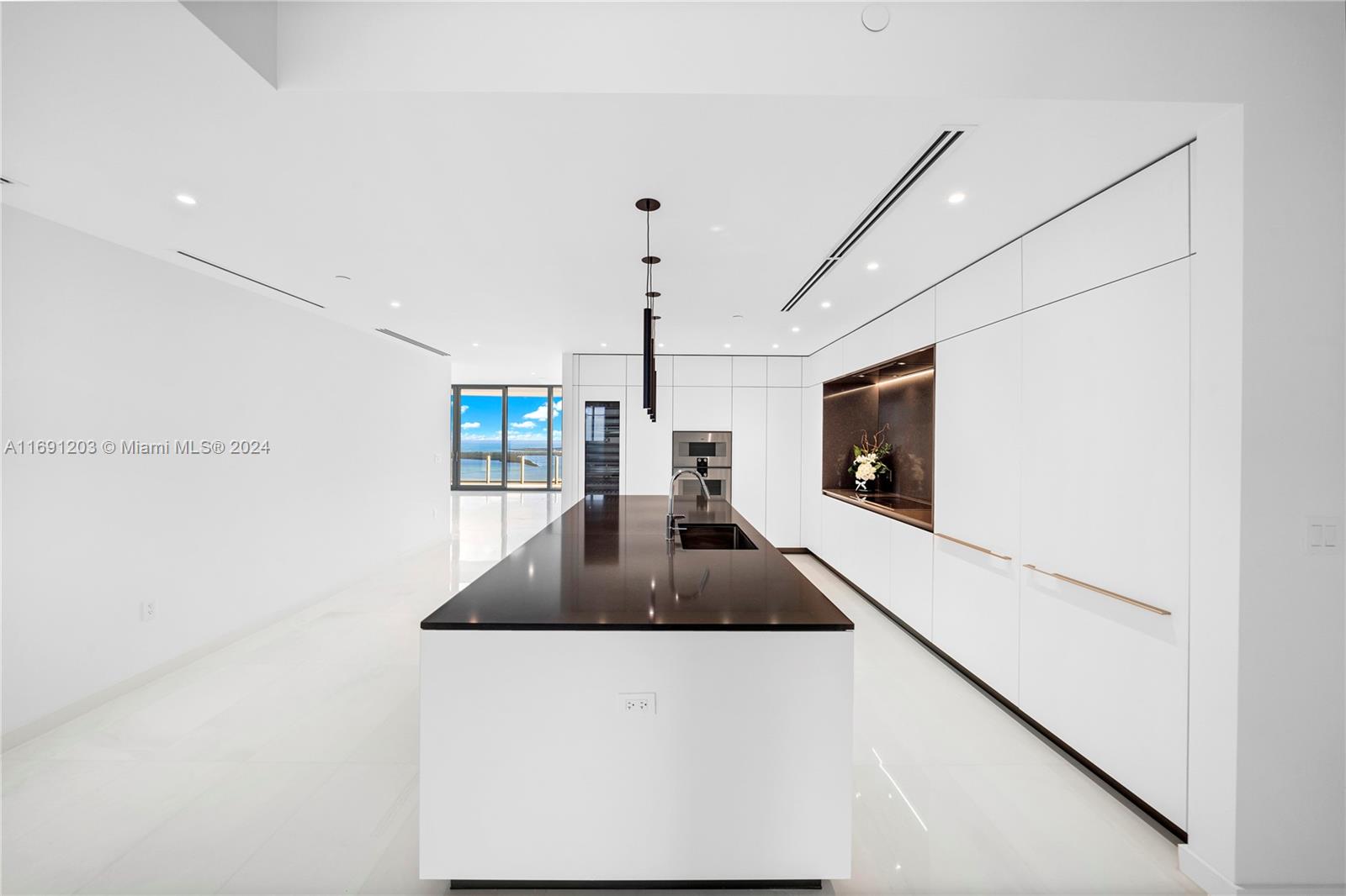 300 Biscayne Blvd Way Unit: 4802 DUPLEX