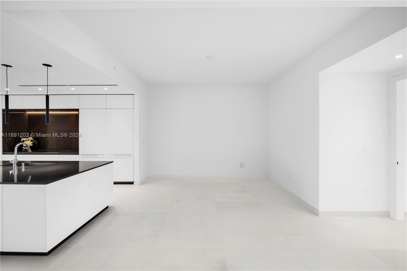 300 Biscayne Blvd Way Unit: 4802 DUPLEX