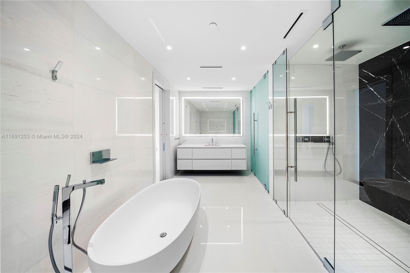 300 Biscayne Blvd Way Unit: 4802 DUPLEX