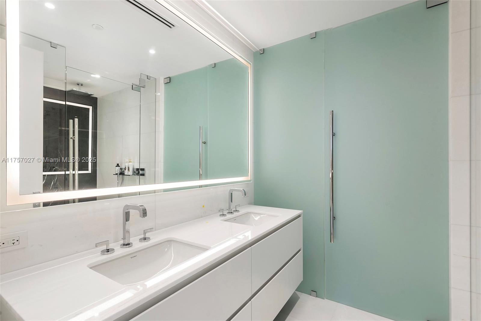 300 Biscayne blvd way # 3905