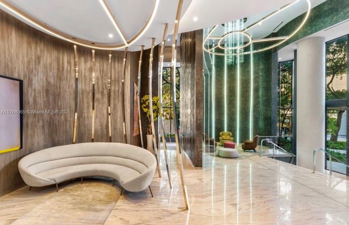 1000 Brickell Plz # 4705