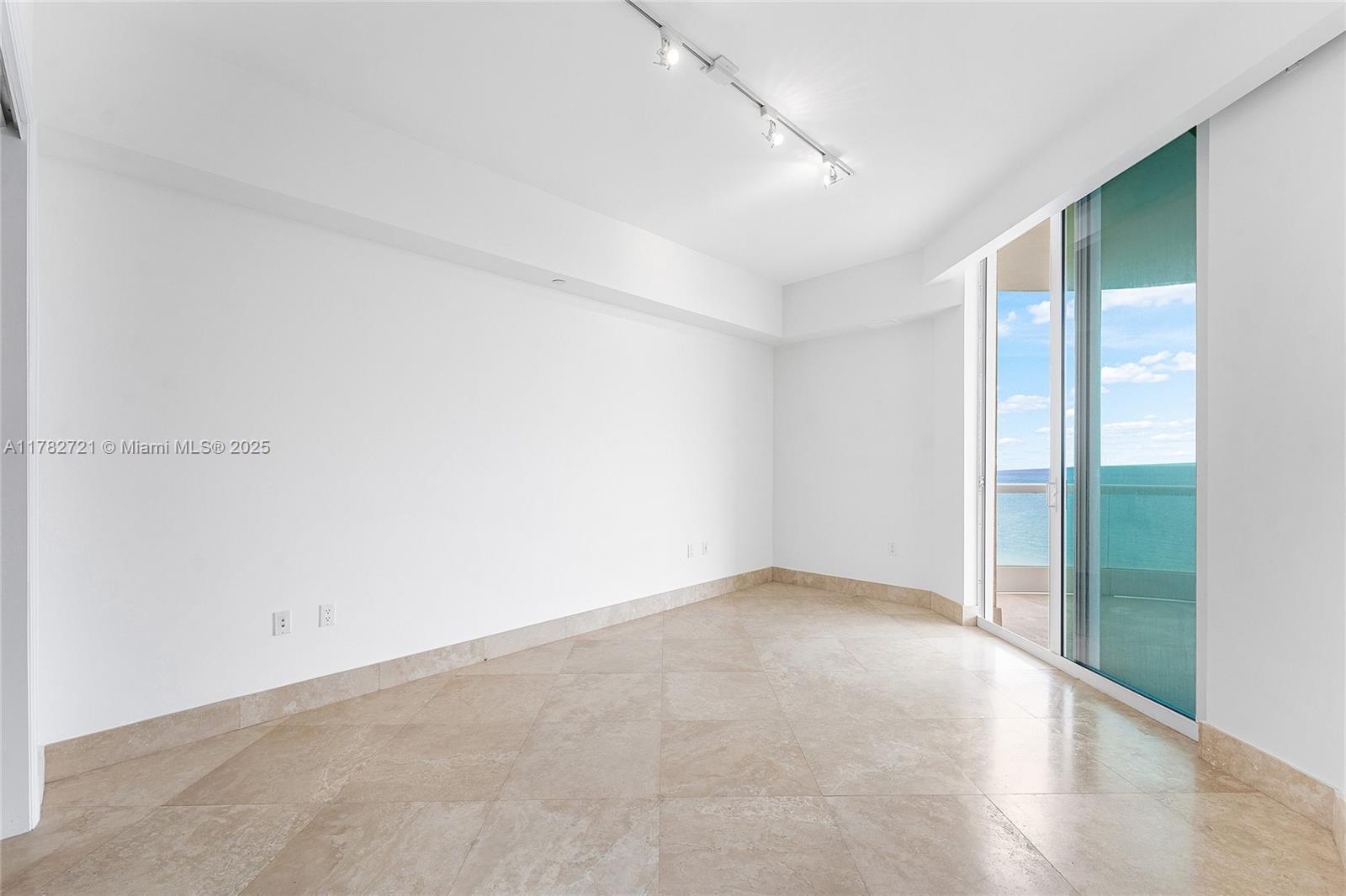 16047 COLLINS # 3002