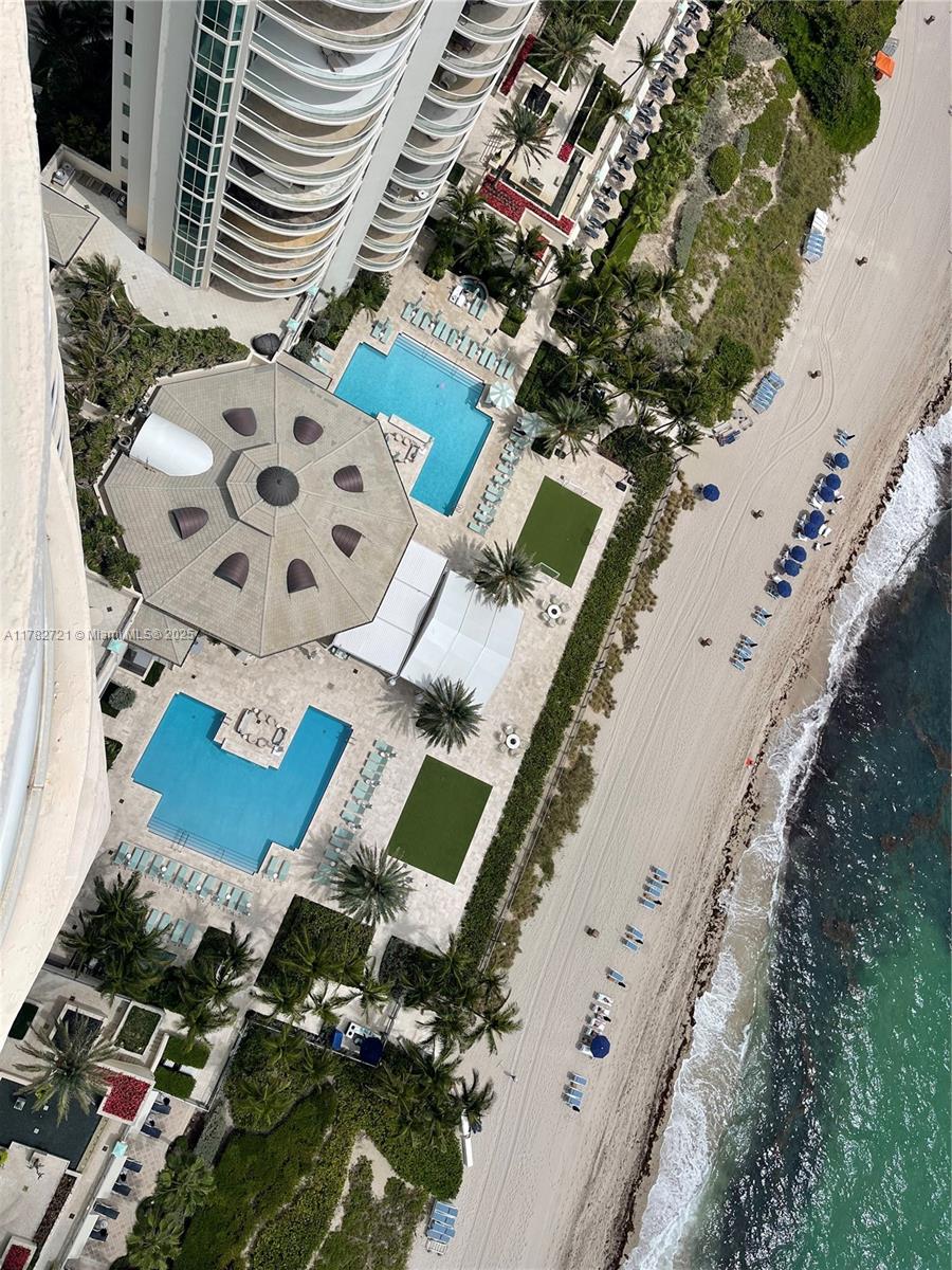 16047 COLLINS # 3002