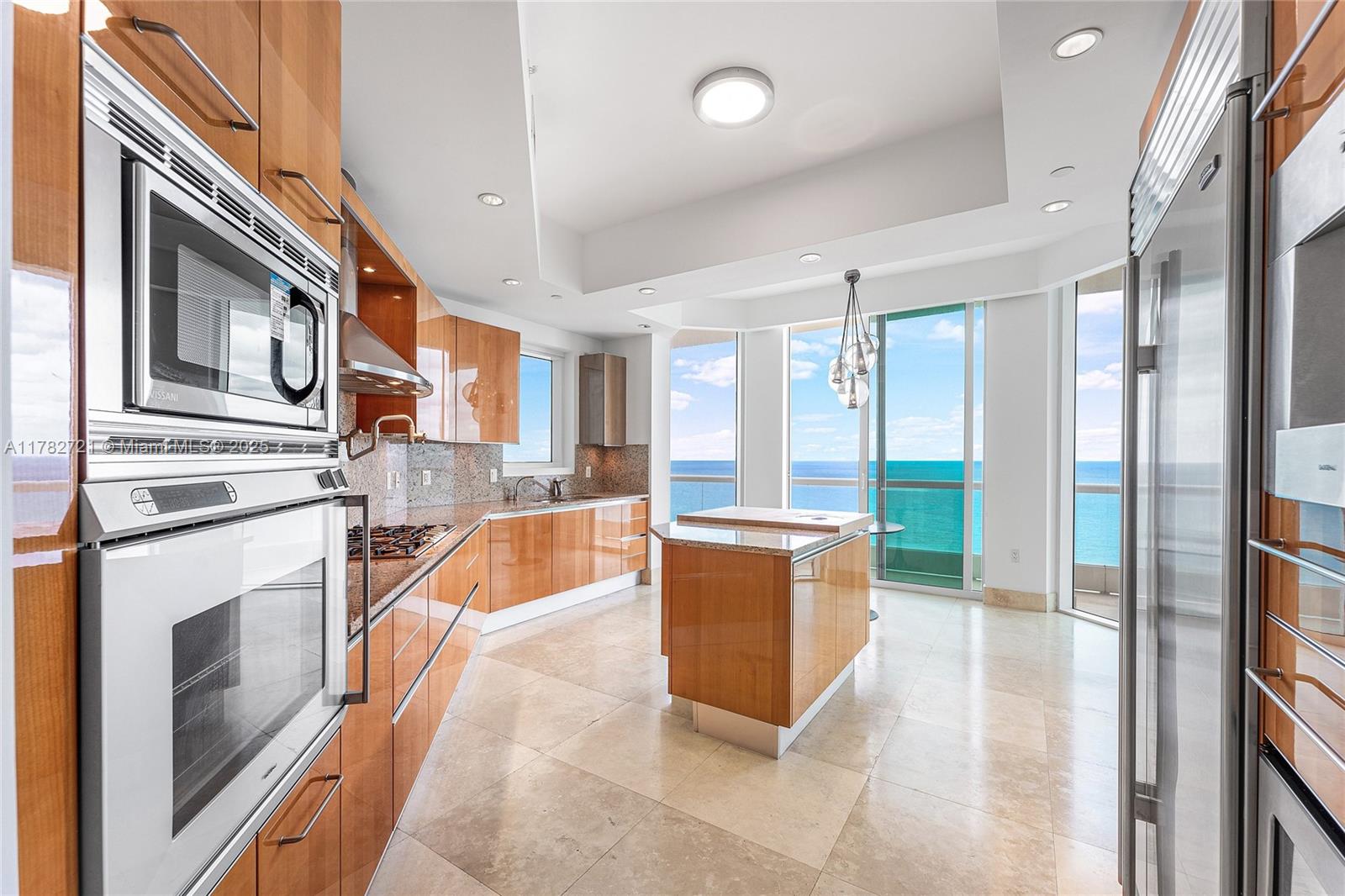 16047 COLLINS # 3002