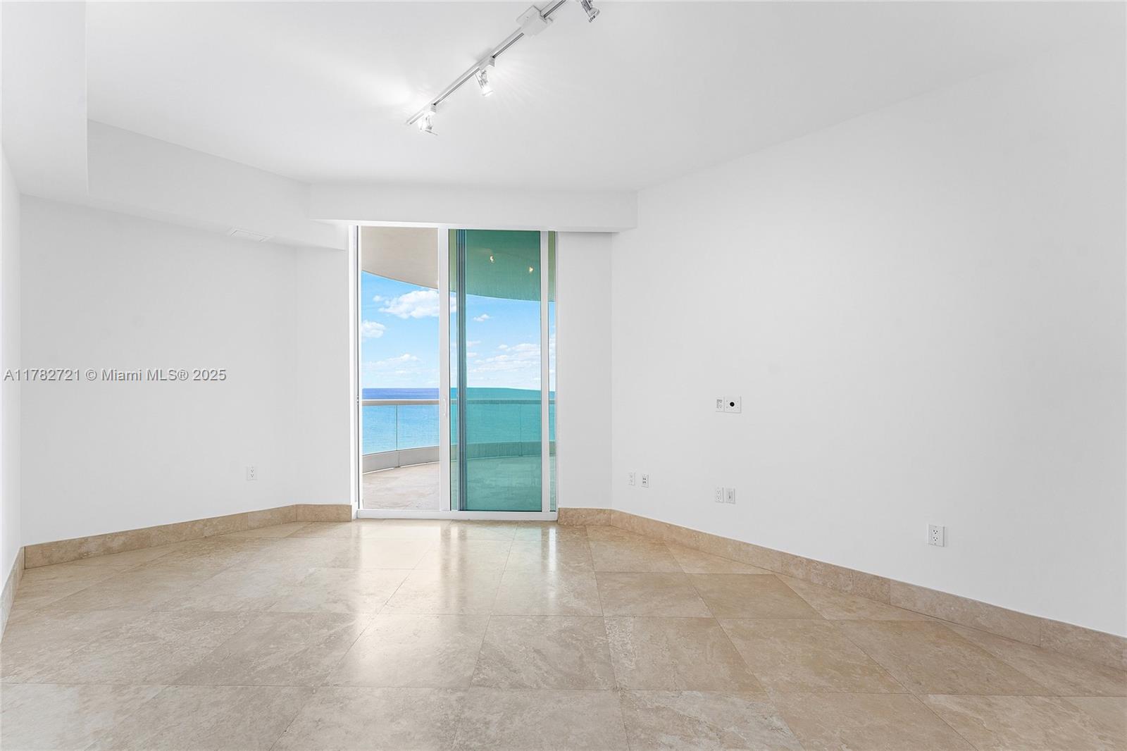 16047 COLLINS # 3002