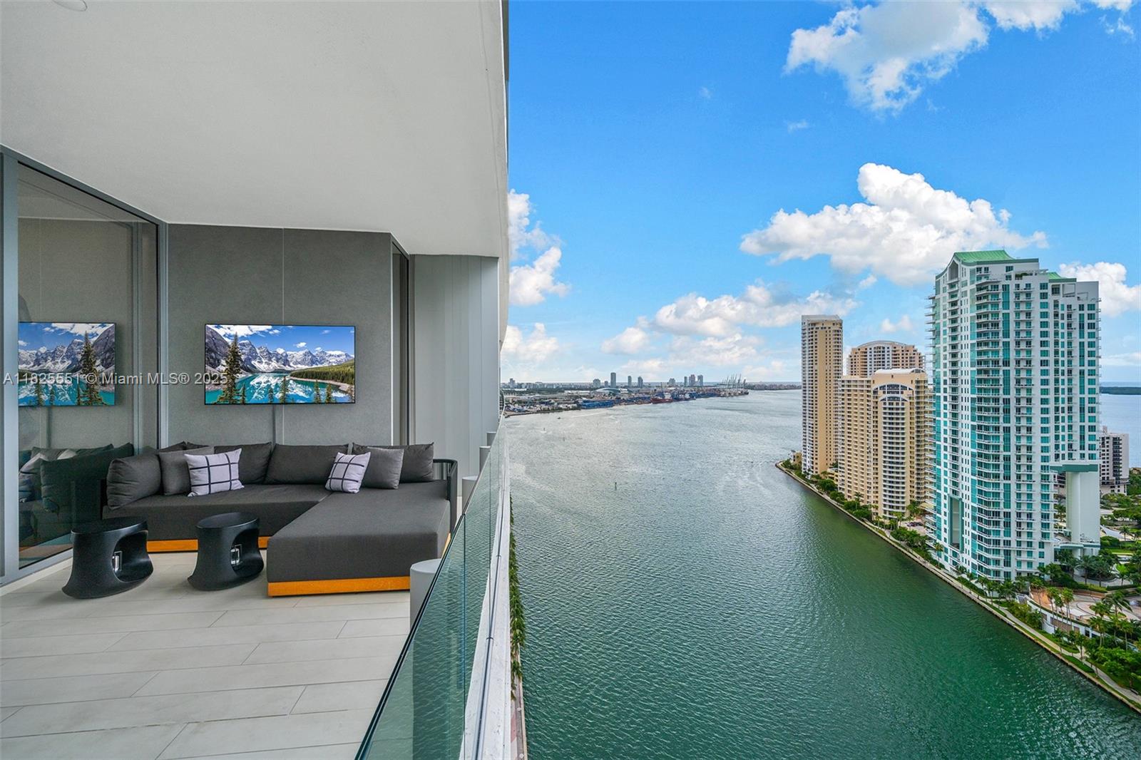 300 Biscayne Boulevard Way # 2703C