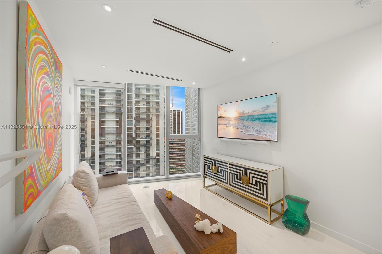 300 Biscayne Boulevard Way # 2703C