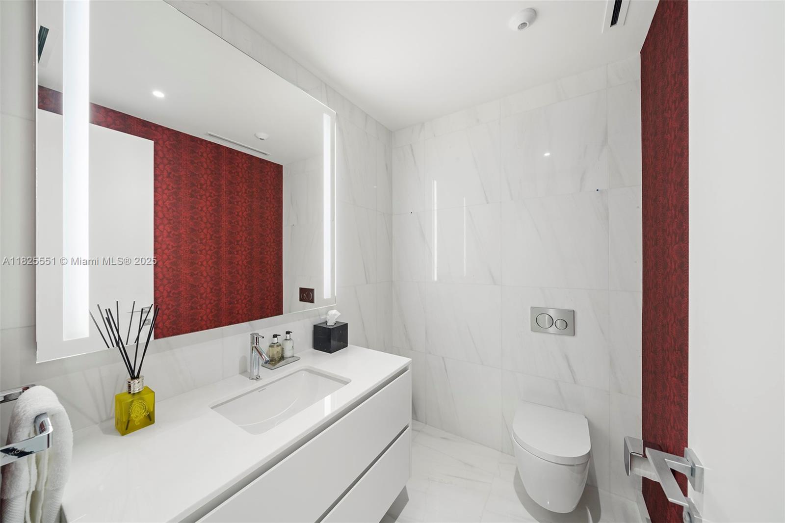 300 Biscayne Boulevard Way # 2703C