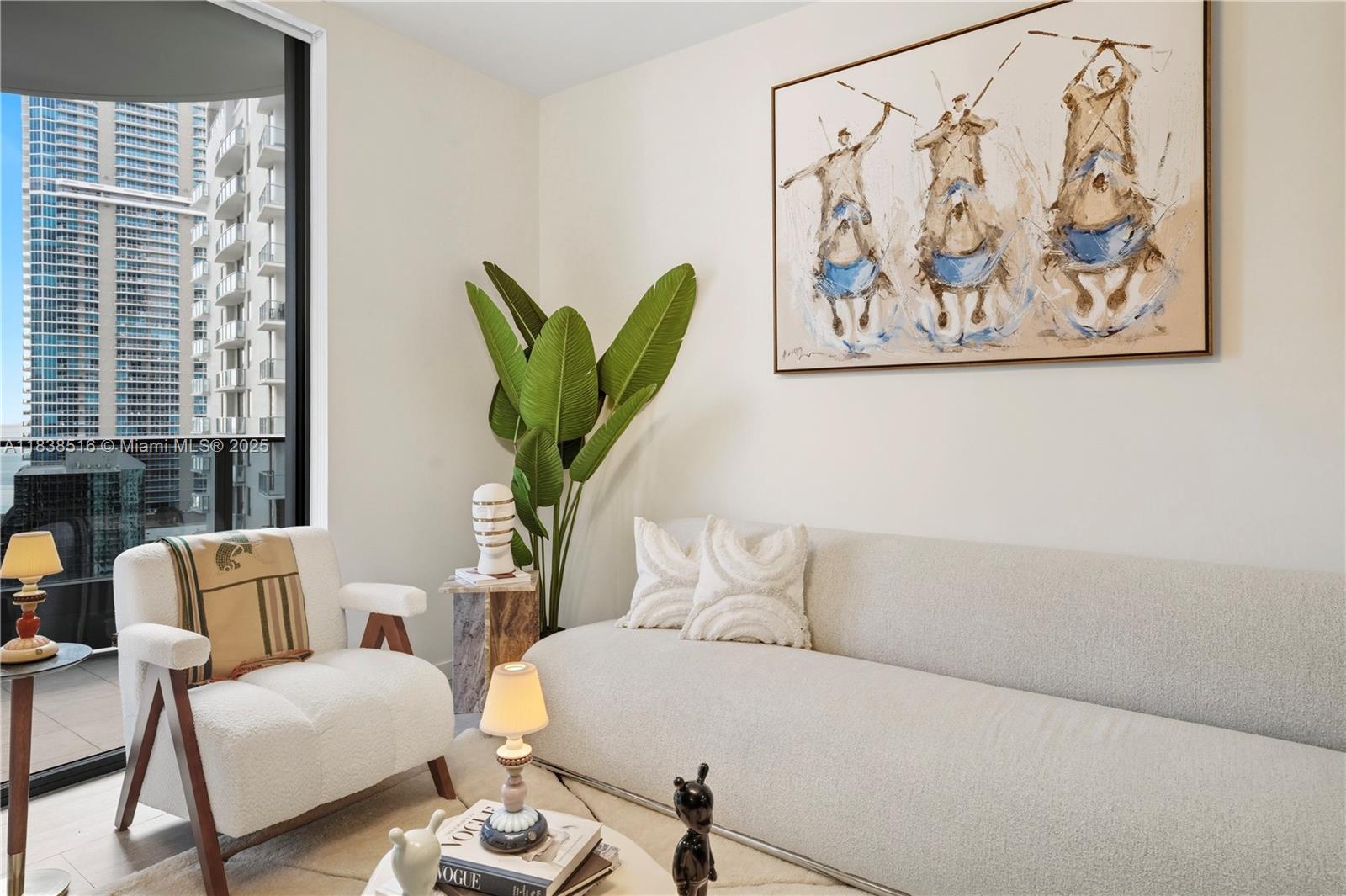 1000 Brickell Plz # 2805