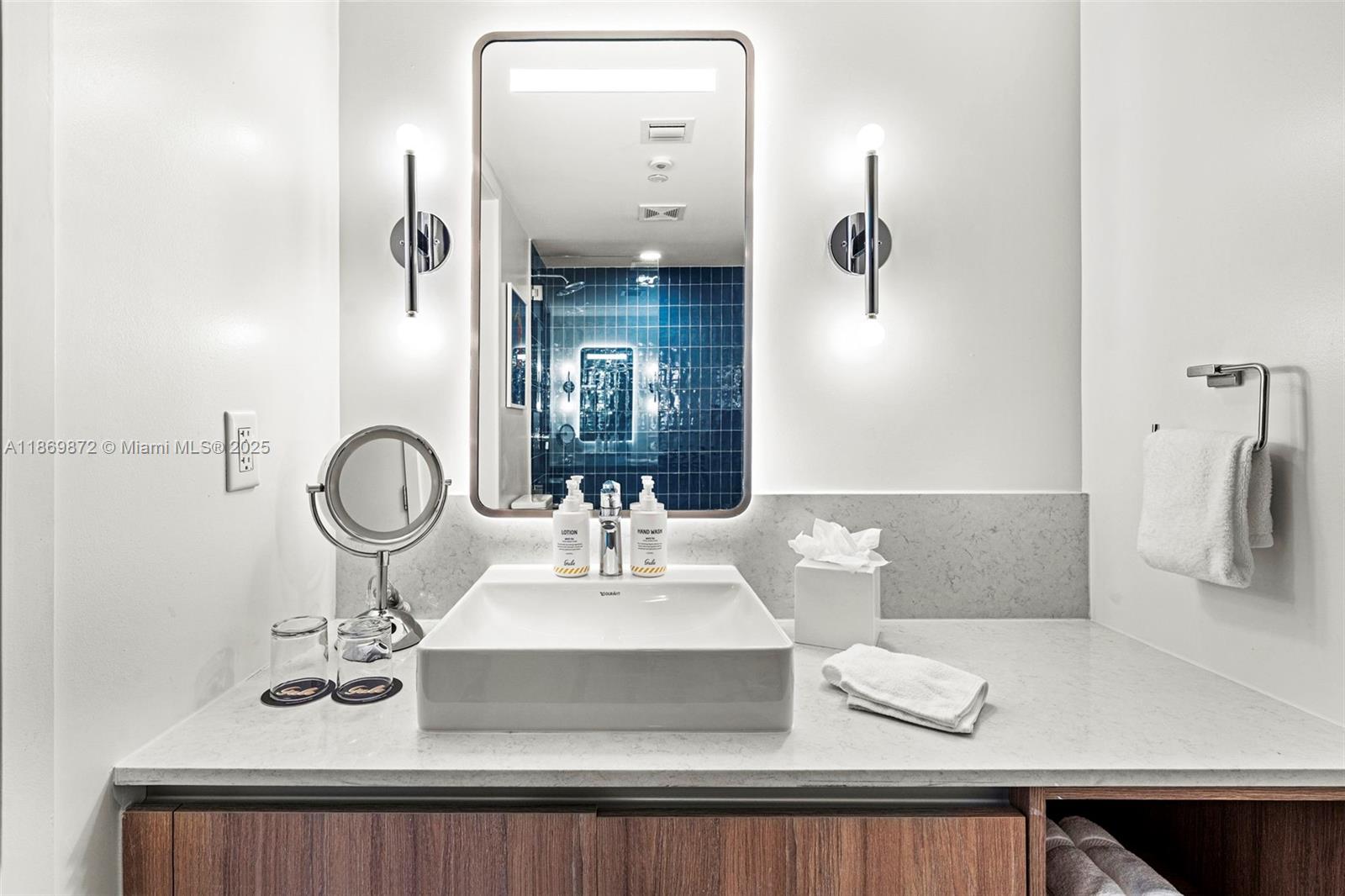 601 NE 1st Ave # 1803