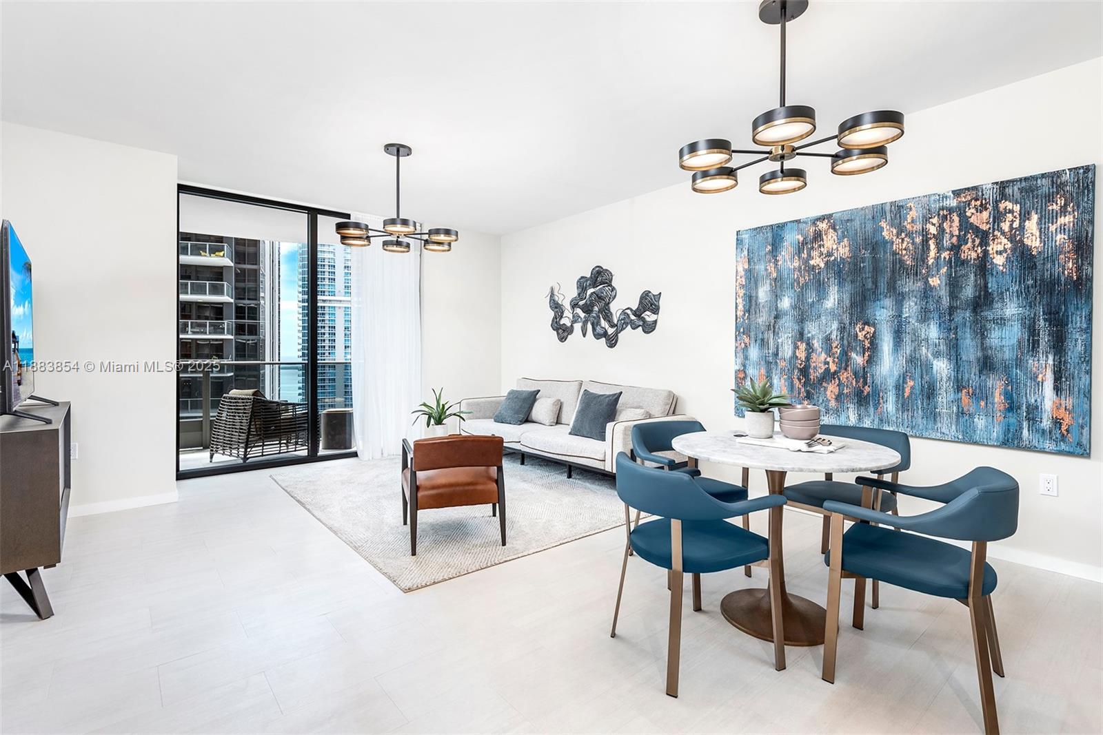 1000 Brickell Plz # 4005