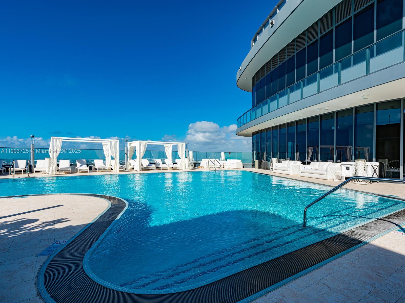 1000 Brickell Plz # 2805, Miami Unit: 2805