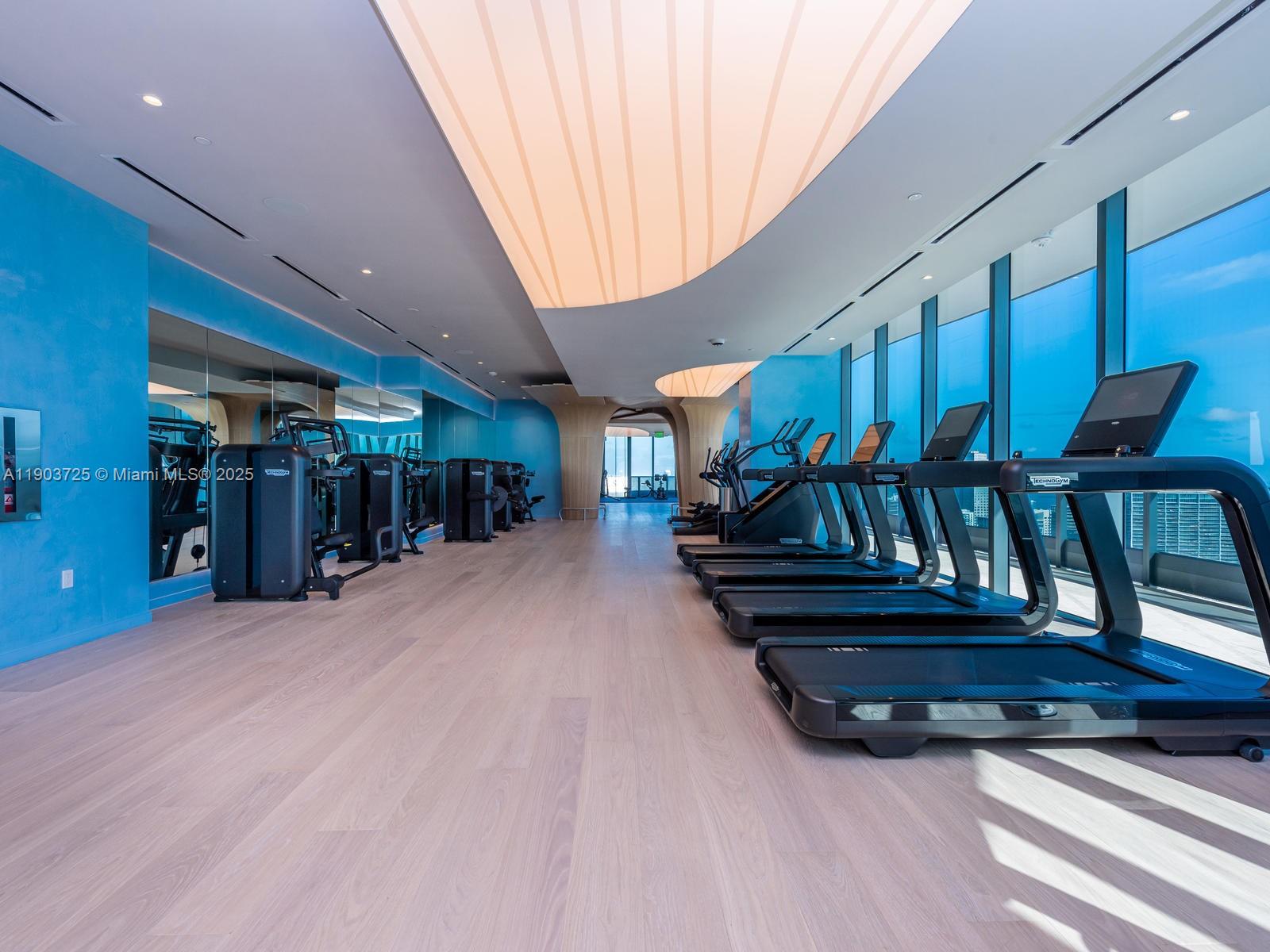 1000 Brickell Plz # 2805, Miami Unit: 2805