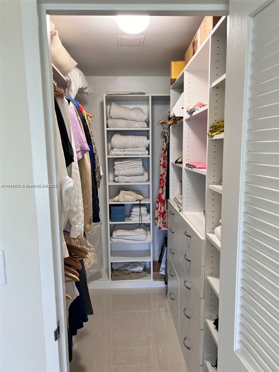 10275 Collins Ave # 1420