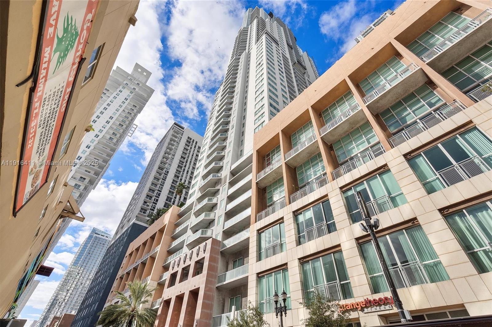 253 NE 2nd St # 1803