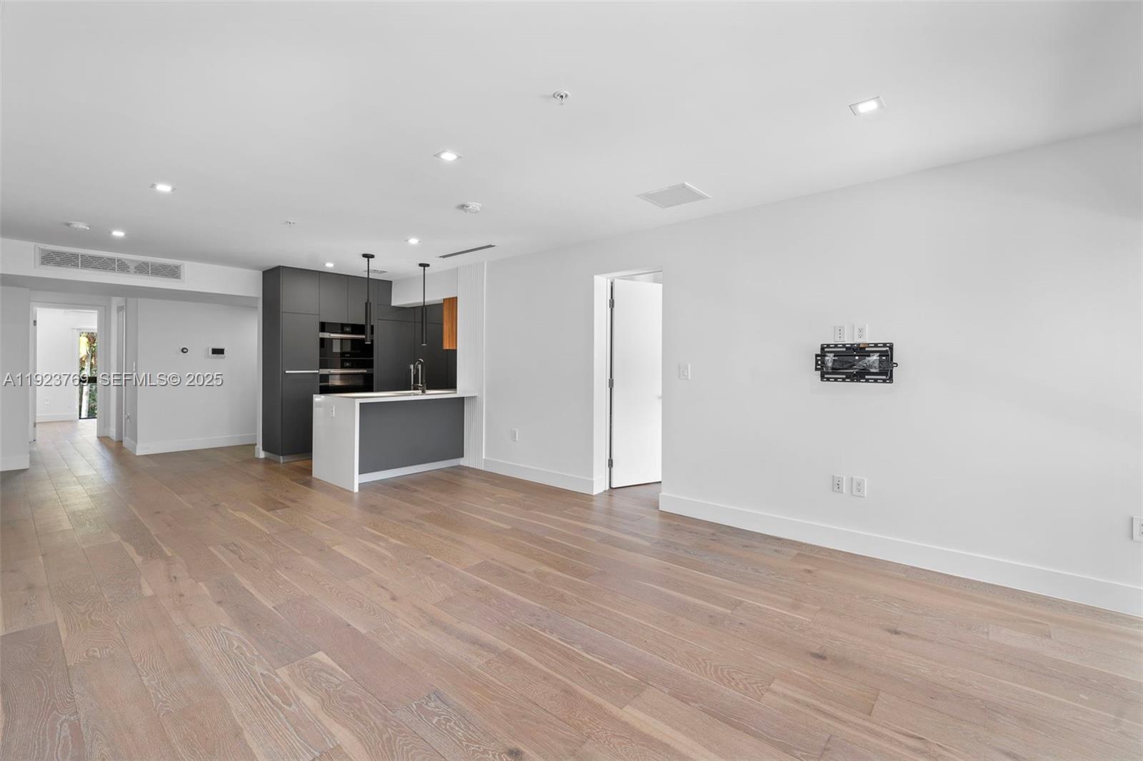 200 Sunrise Dr # 200C