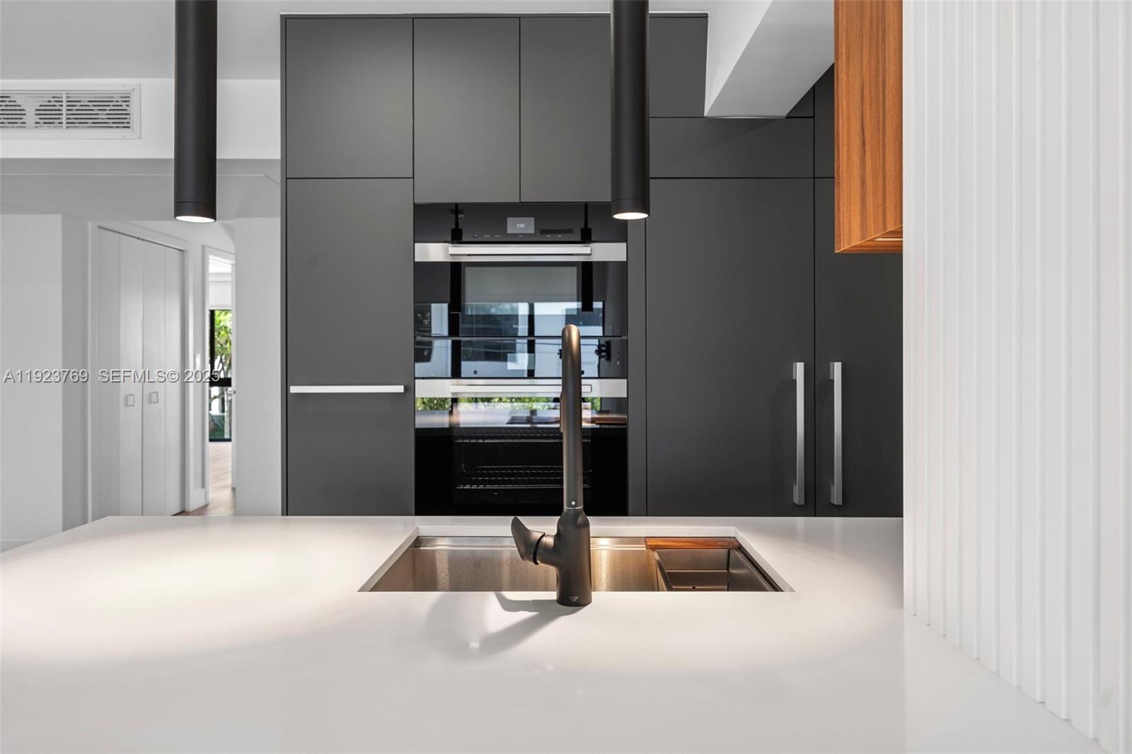 200 Sunrise Dr # 200C