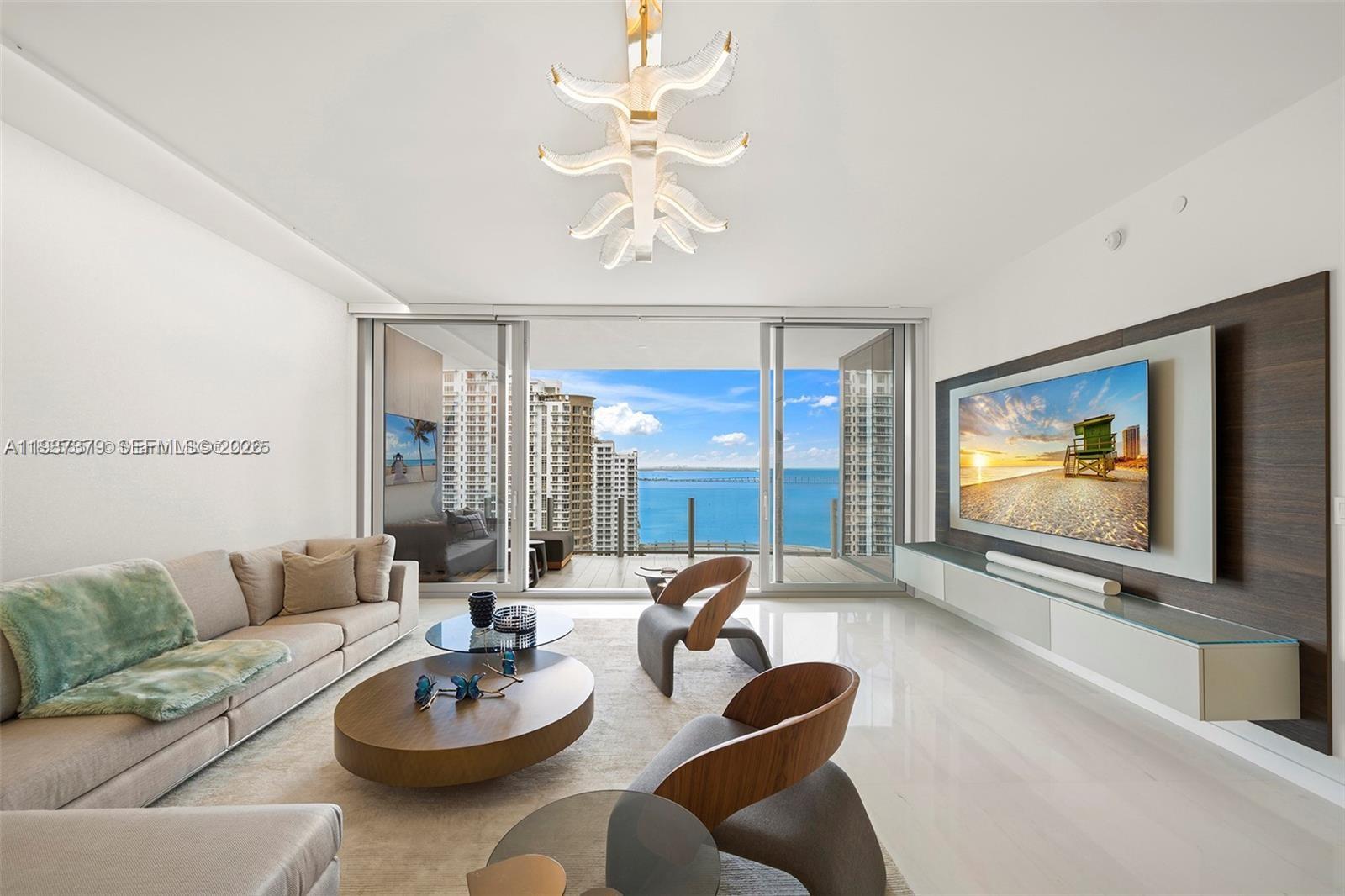 300 Biscayne Blvd Way # 2703