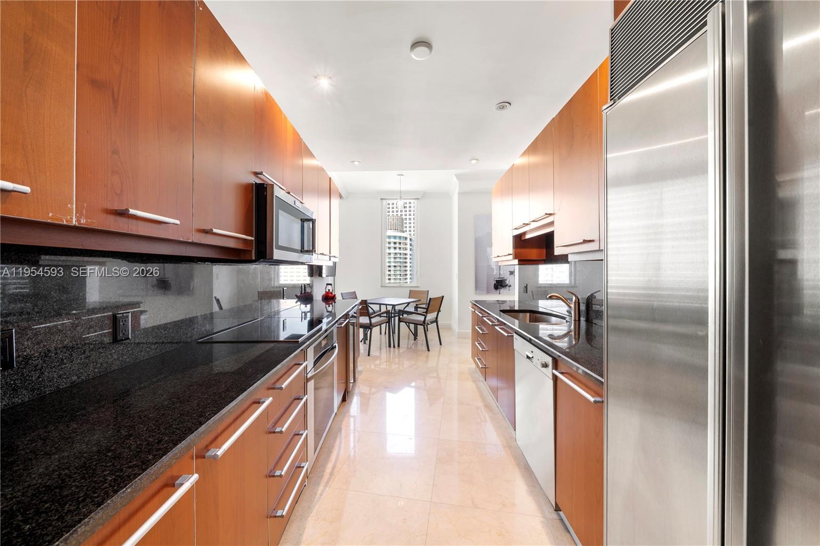 901 Brickell Key Blvd # 3706