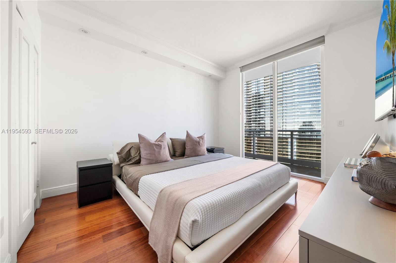 901 Brickell Key Blvd # 3706