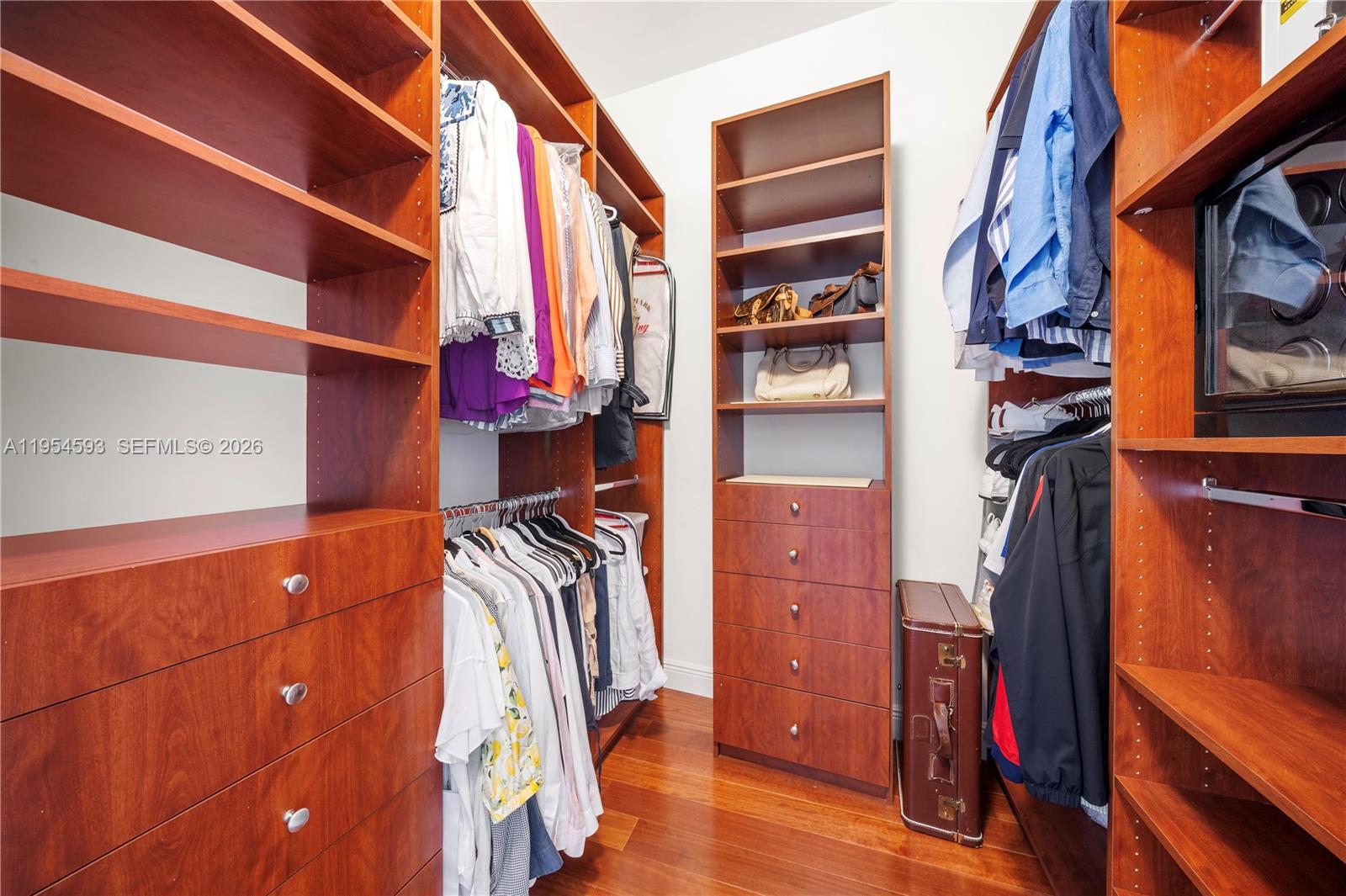 901 Brickell Key Blvd # 3706