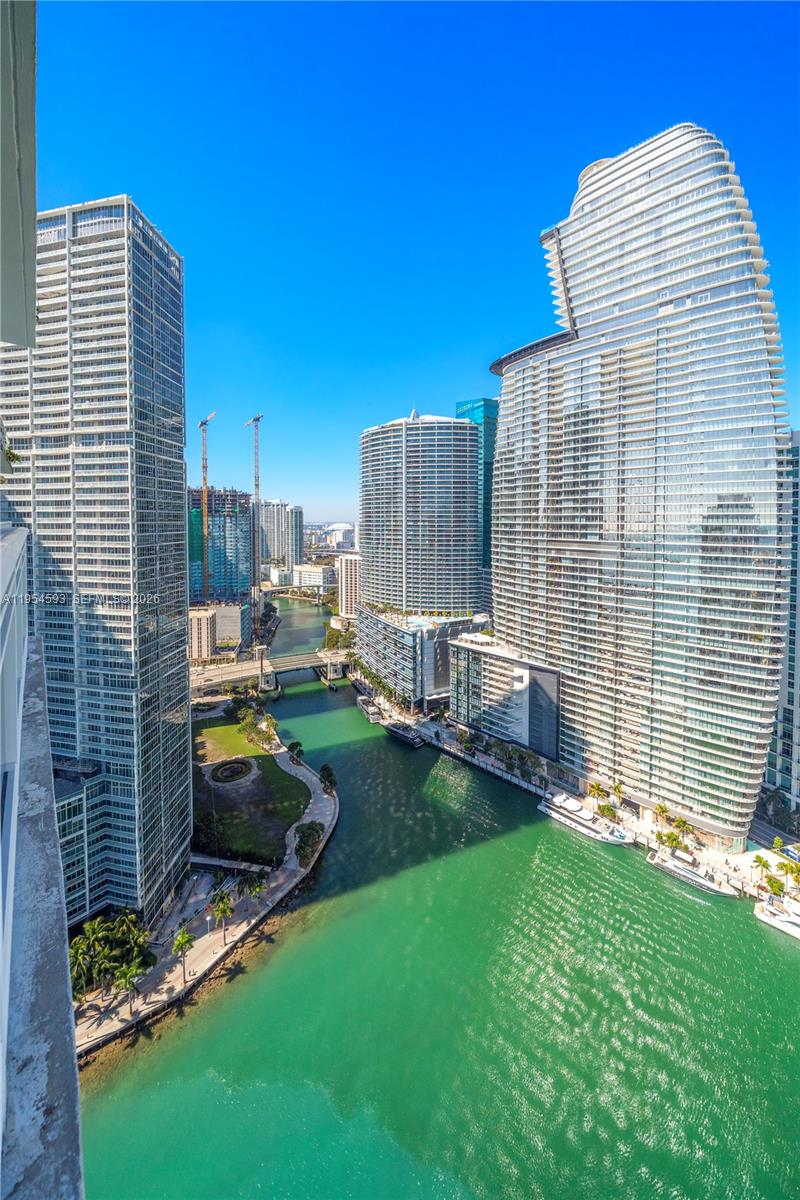 901 Brickell Key Blvd # 3706