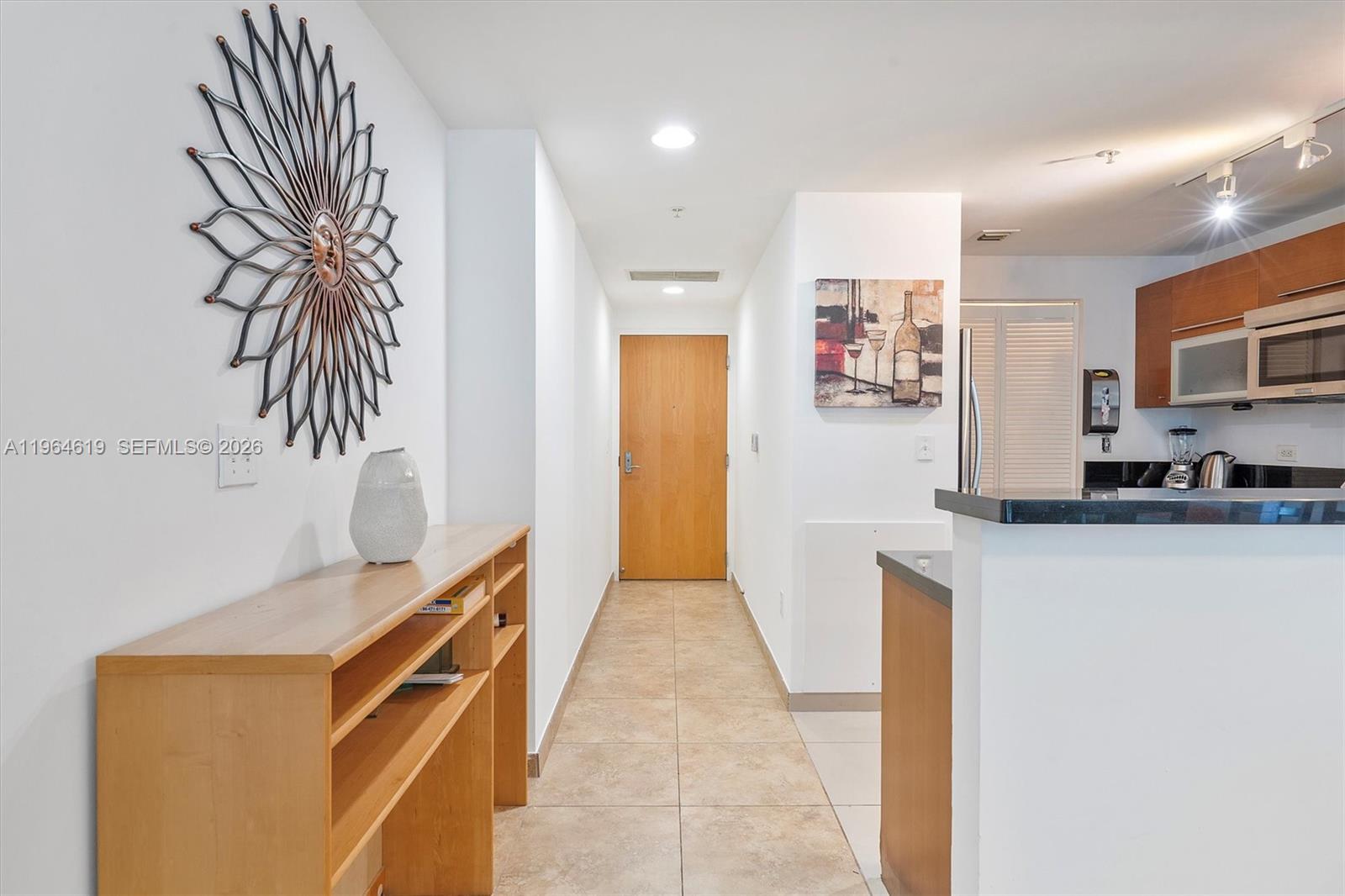 244 Biscayne Blvd # 1906