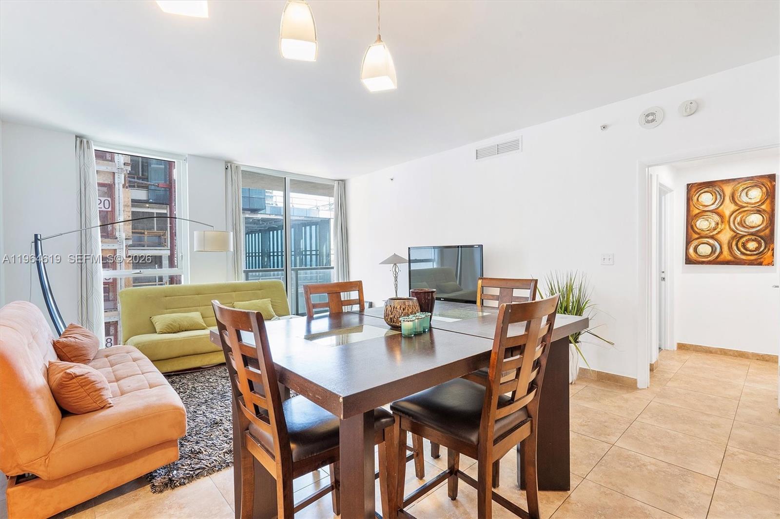 244 Biscayne Blvd # 1906