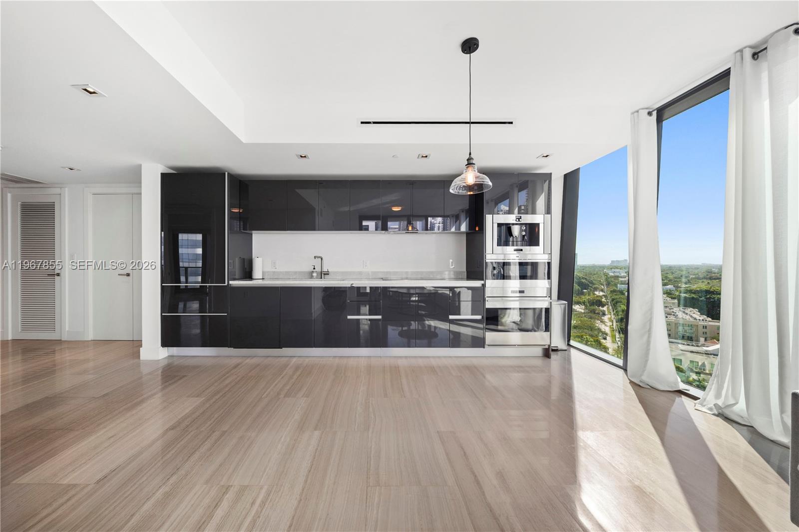 1451 Brickell Ave # 1406