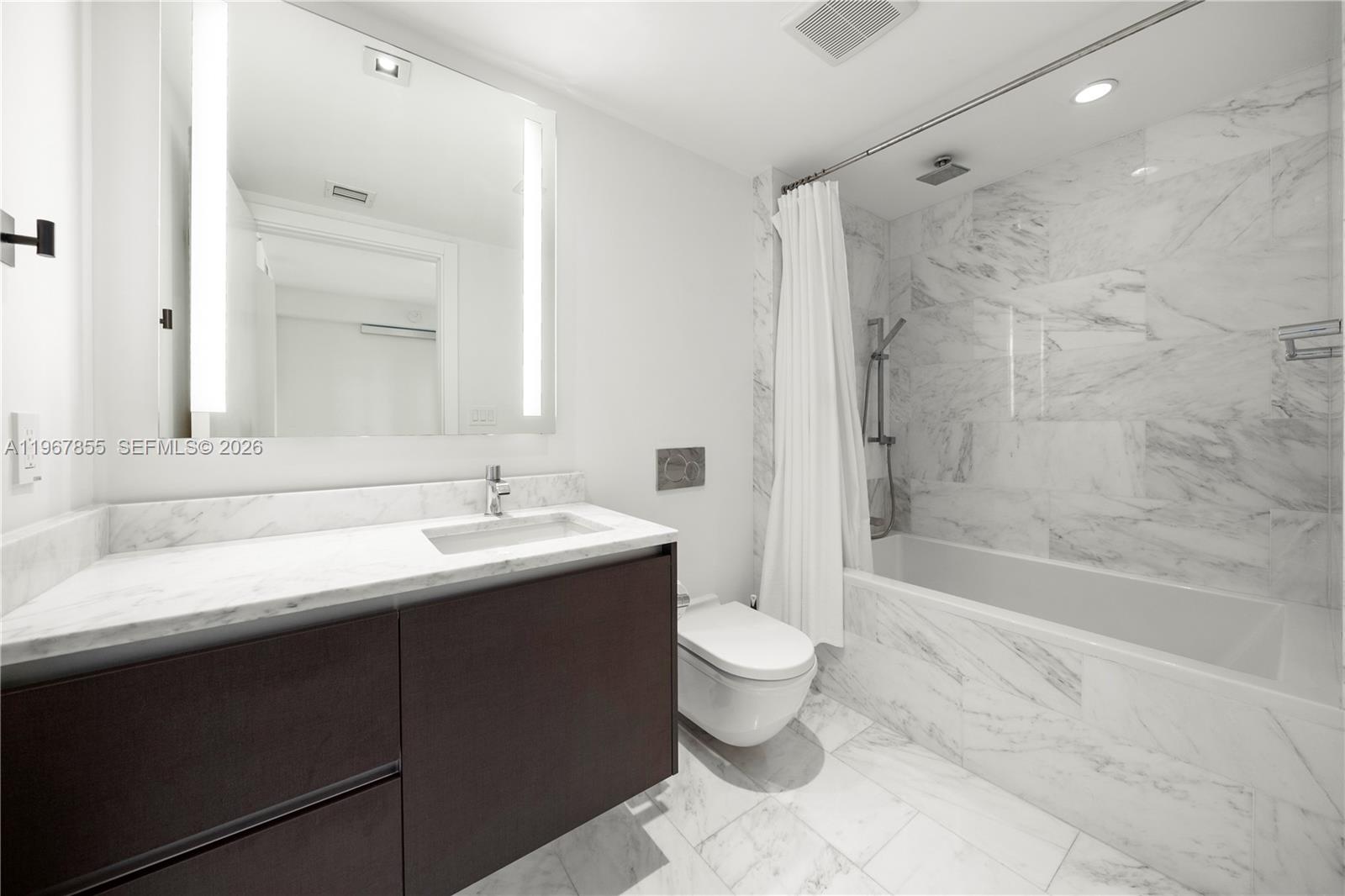 1451 Brickell Ave # 1406