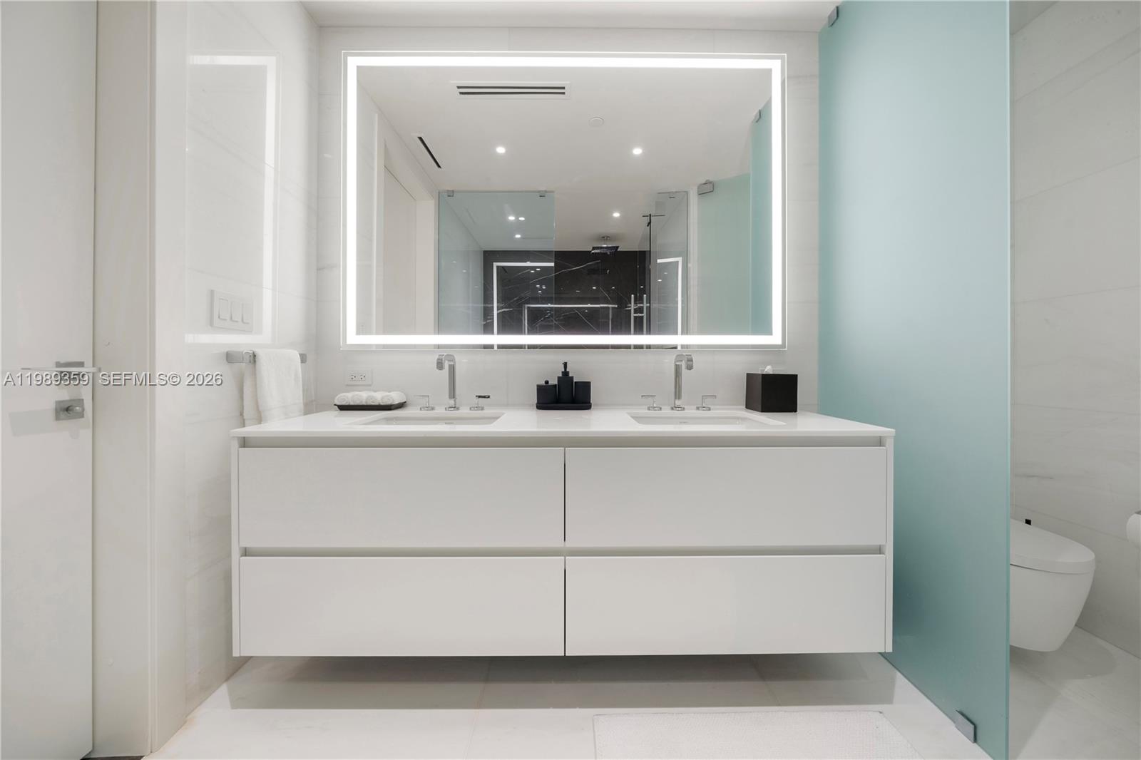 300 Biscayne Boulevard Way # 3005W