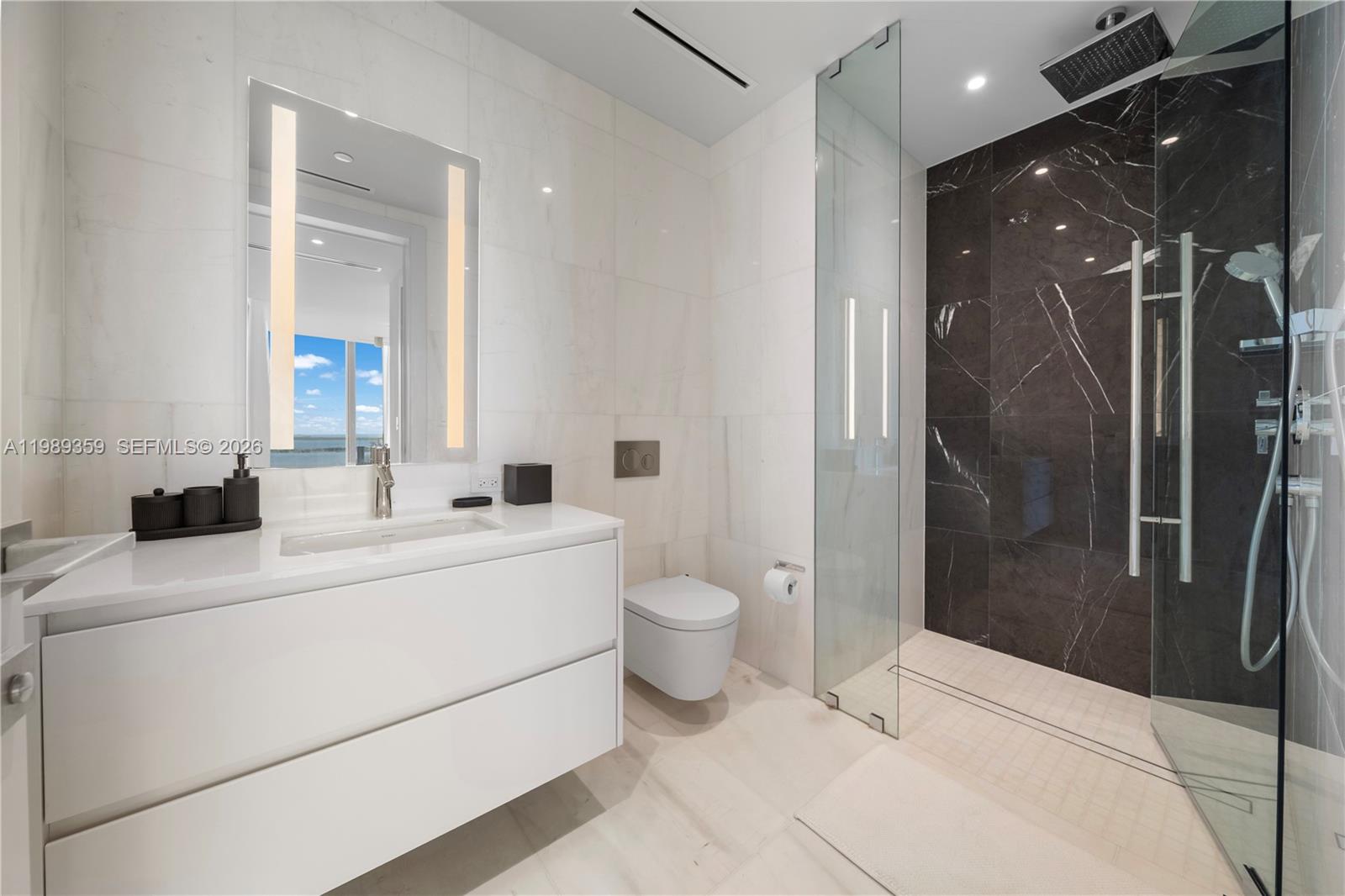 300 Biscayne Boulevard Way # 3005W