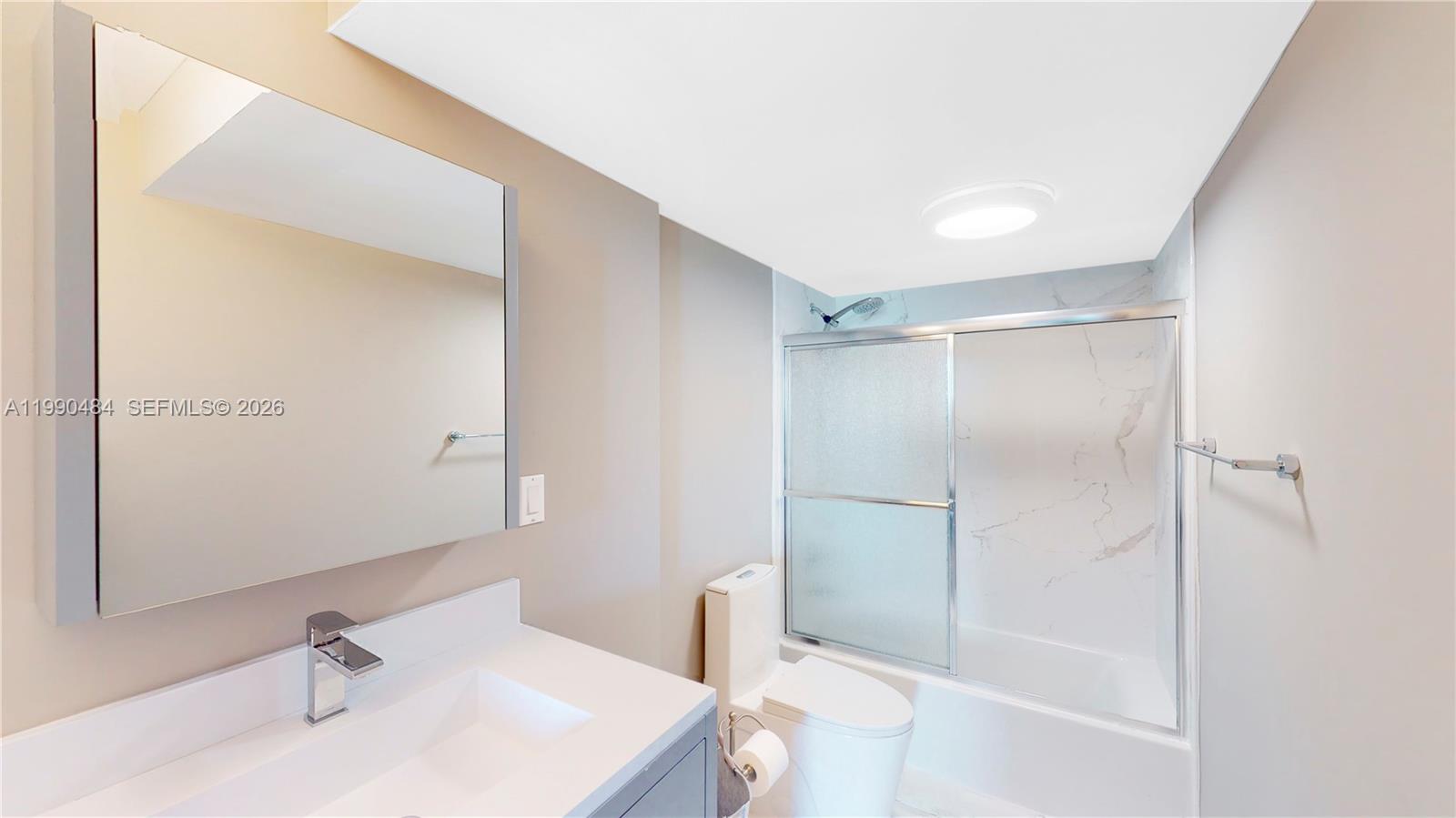 10275 Collins Ave # 724